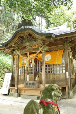 金持神社