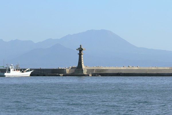 三保湾と大山