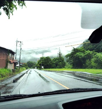 雨のドライブ